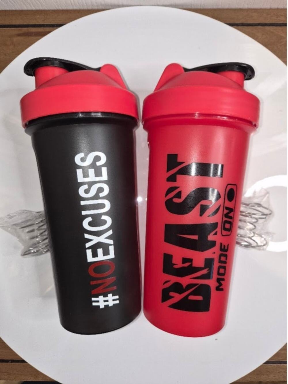 Jeela Sports 2 Pack Protein Shaker Bottles 24oz